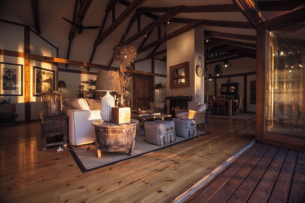 Tongabezi Lodge