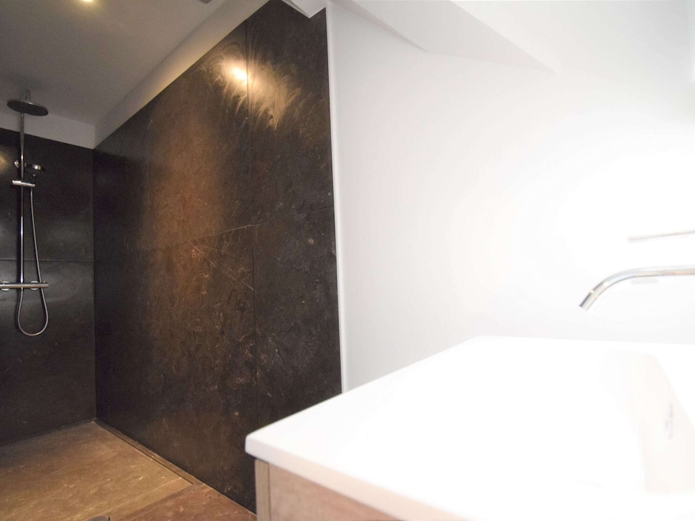 Vintage Villa with Hot Tub & Infrared Sauna in Ardennes view 4