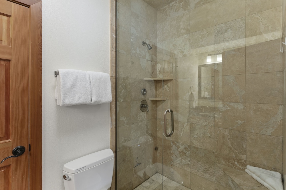 Solamere Drive Home at Deer Valley Resort - 6 Bedroom Home with Hot Tub #3220 6 Home