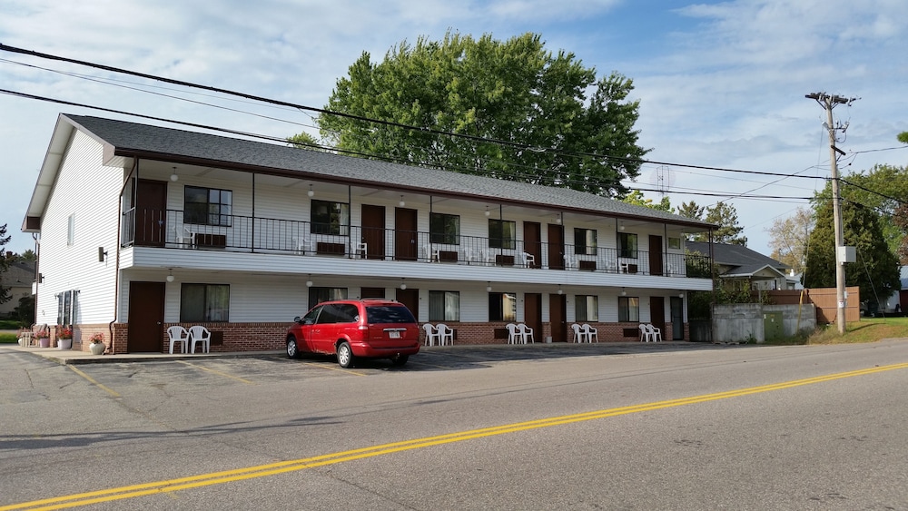 Wisconsin Dells Vacations - Olympia Motel - Property Image 1