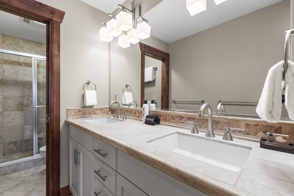Park City Ski Resort UT - Snow Flower Vacation Homes