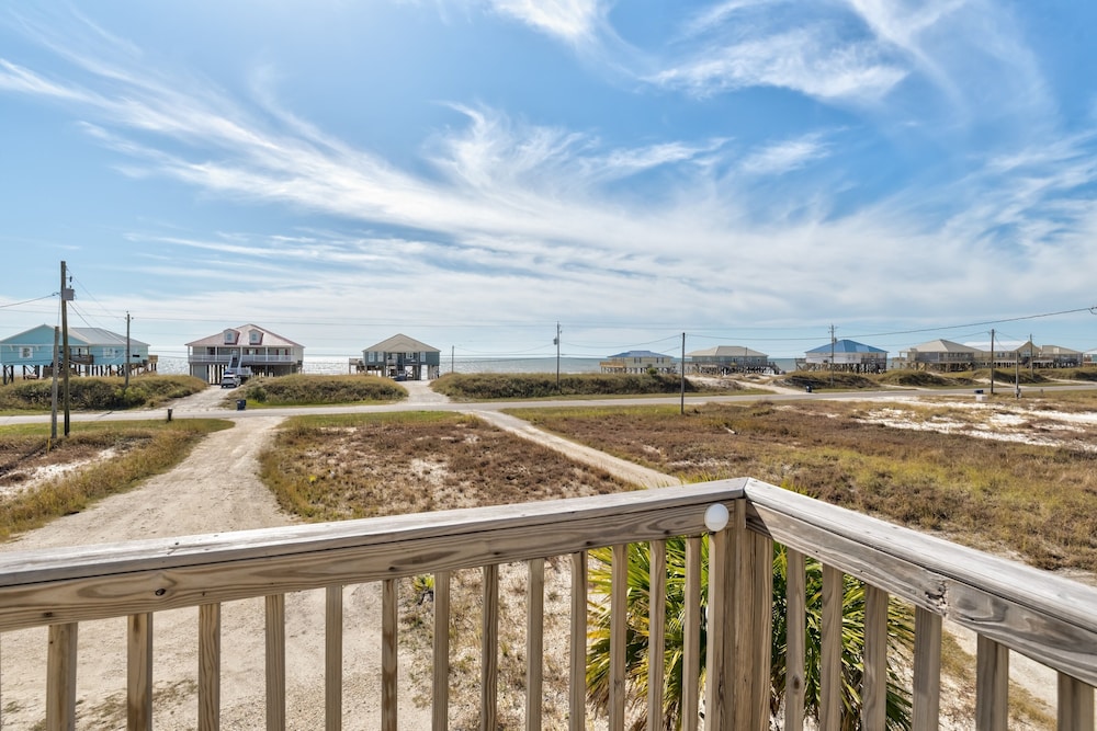 Bay Breeze - 2420 Bienville 4 Bedroom Home