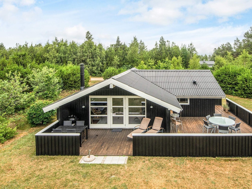 6 Person Holiday Home in Norre Nebel