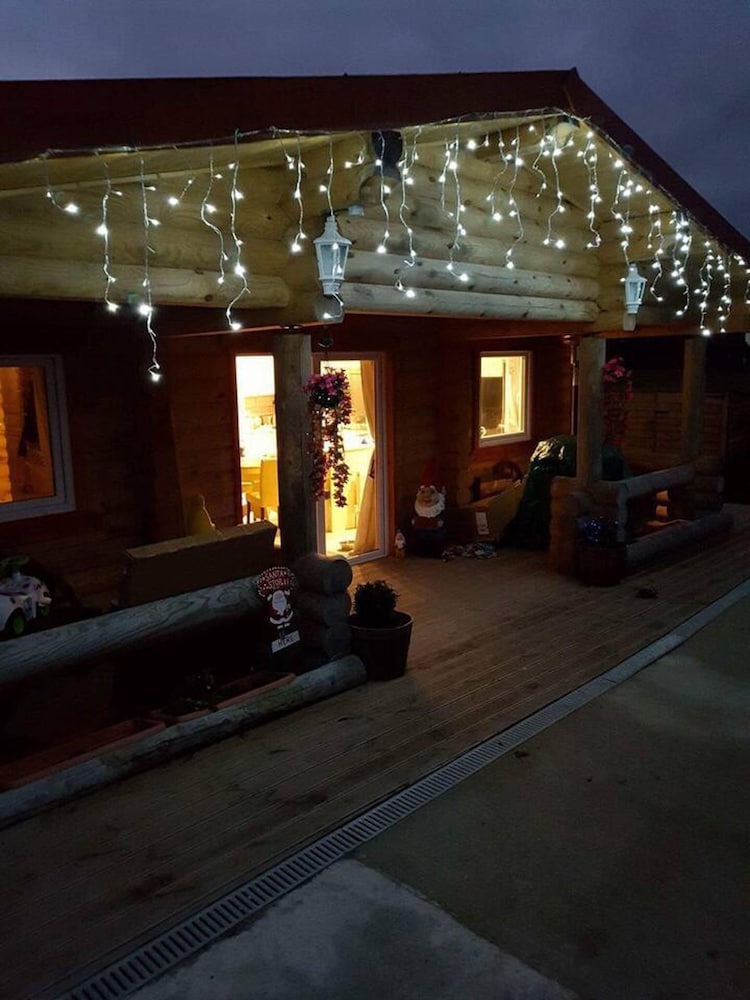 Cosy Glamping Pod Glamping in St Austell Cornwall view 3