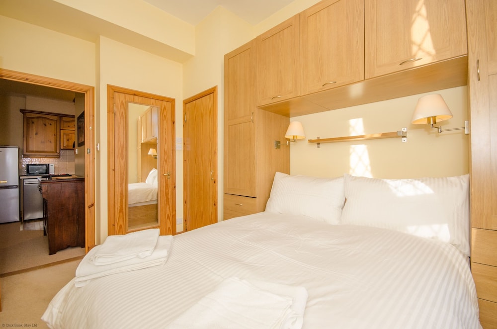 Braemar Apartment view 2