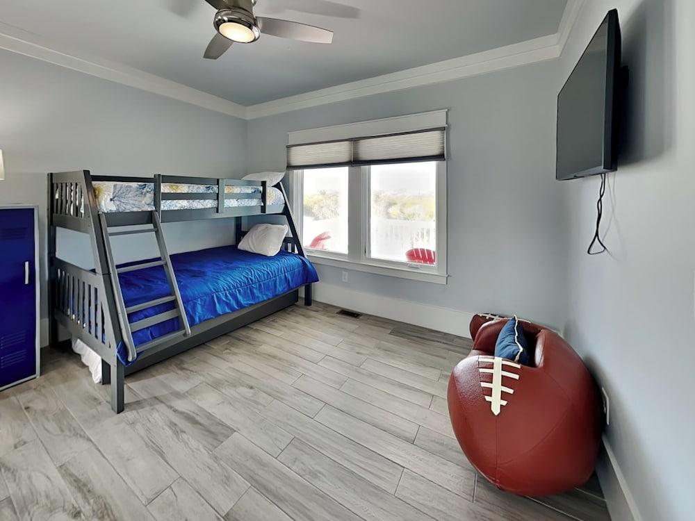 Dune Our Thing by Topsail Realty
