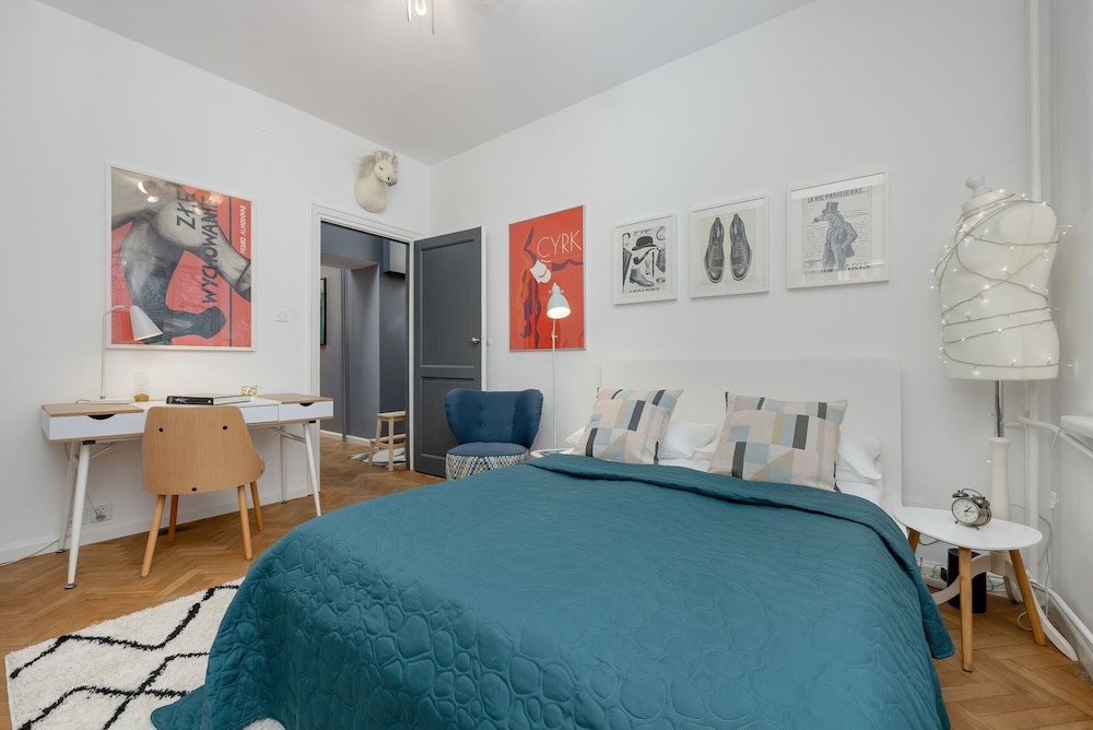 Warsaw Turquoise Residence by Renters view 5