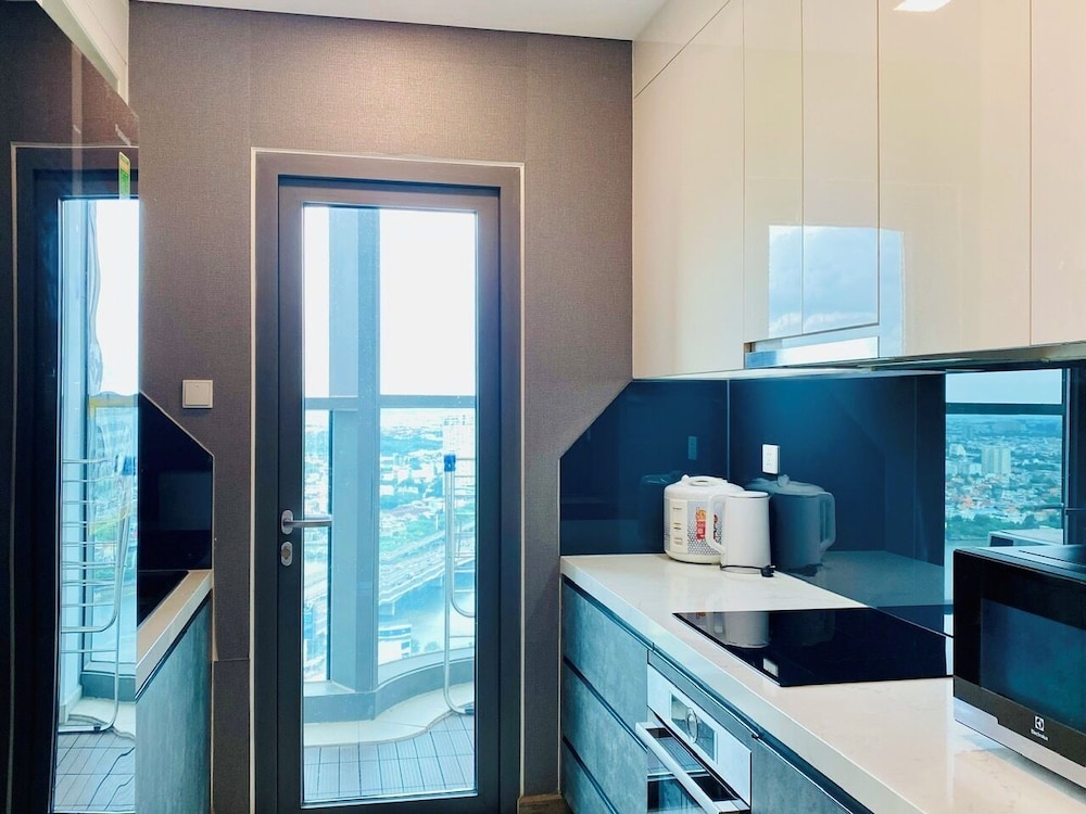 Serenity Serviced Apartments-Landmark 81