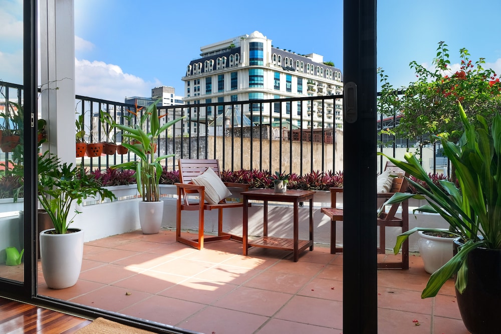 balance & terrace