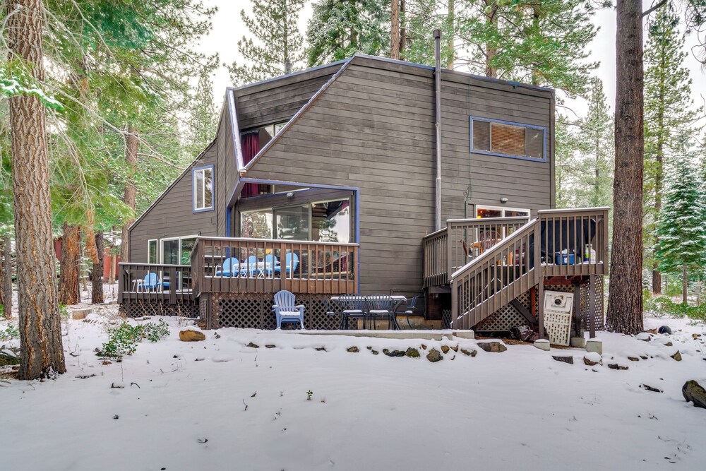 Shuttle to Slopes: Northstar Gem w/ Hot Tub Access