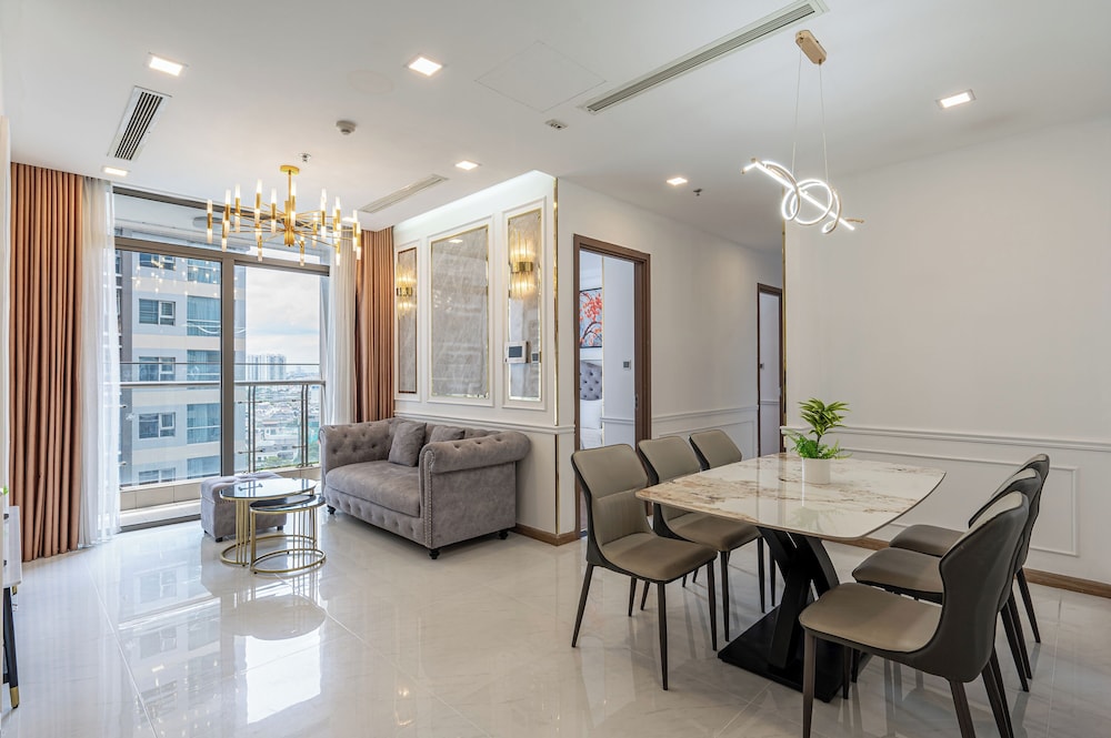 Vinhomes Central Park Landmark 81-Apts