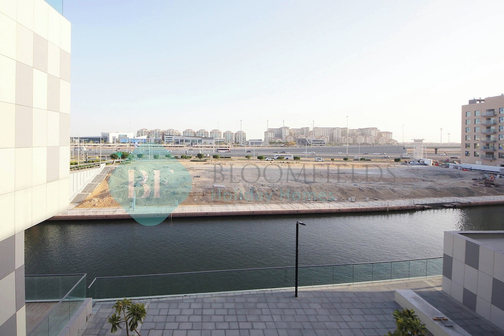 Bloomfields Luxury 2BR Duplex Raha Loft