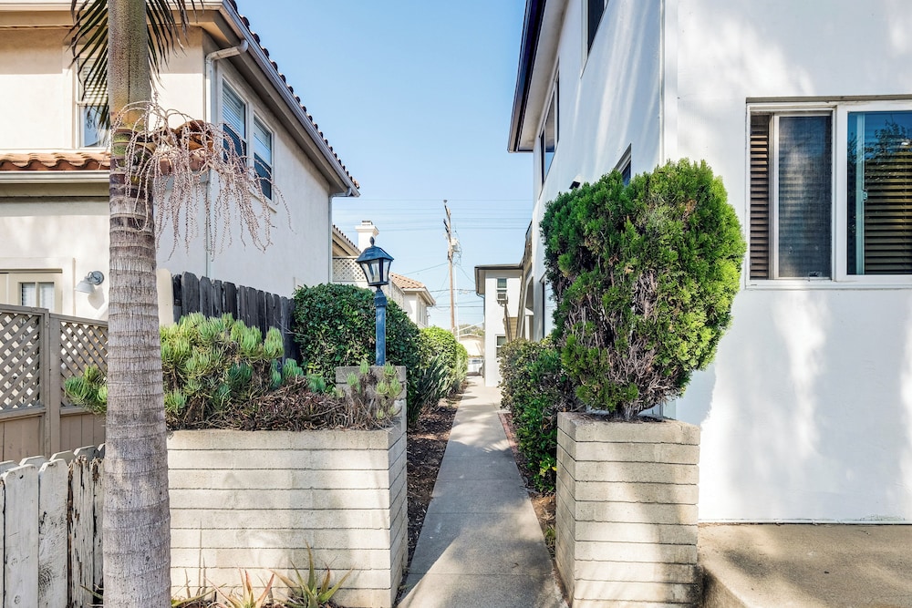 < 1 Mi to Pacific Beach: Peaceful San Diego Gem!