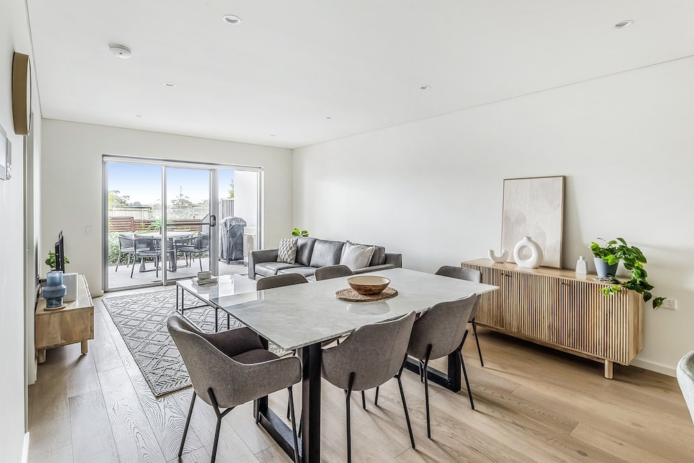 Lovely 3-bed With Alfresco Dining