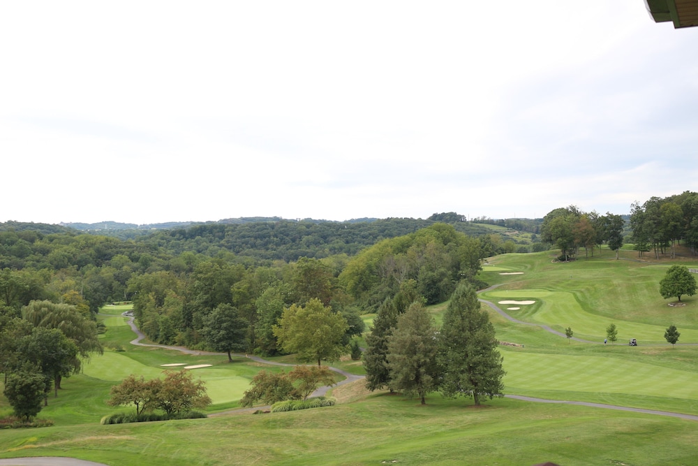 The Lodge at Woodstone Country Club