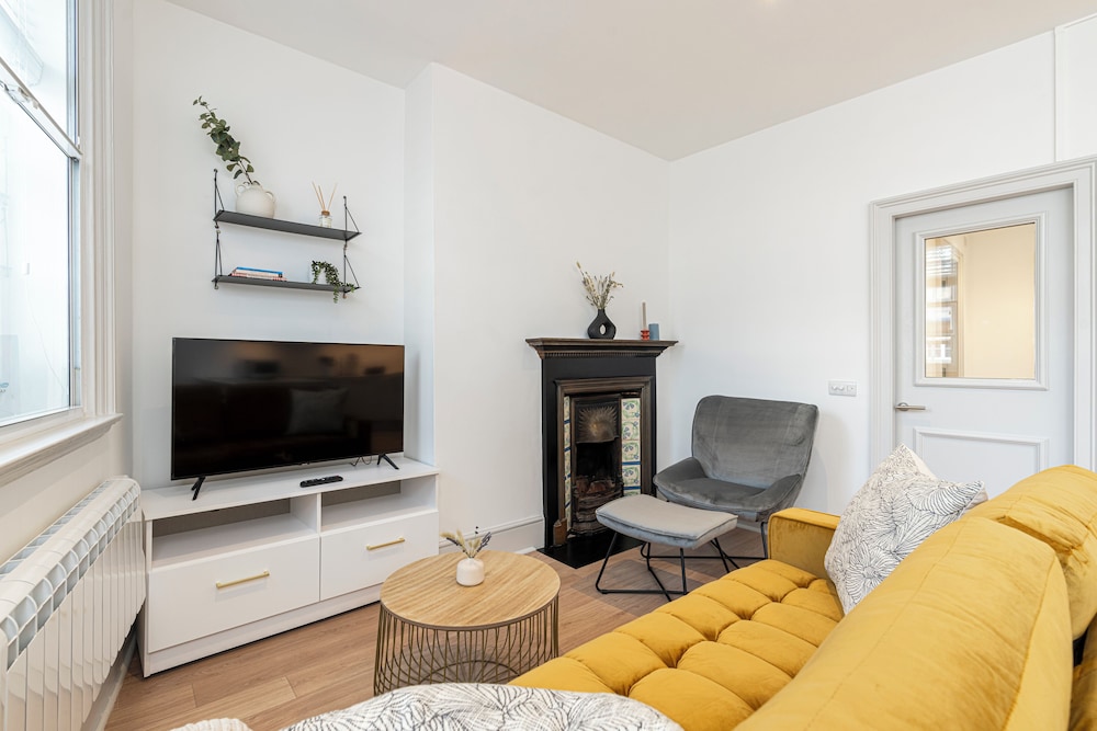 JOIVY Stylish 1 bed flats in Soho