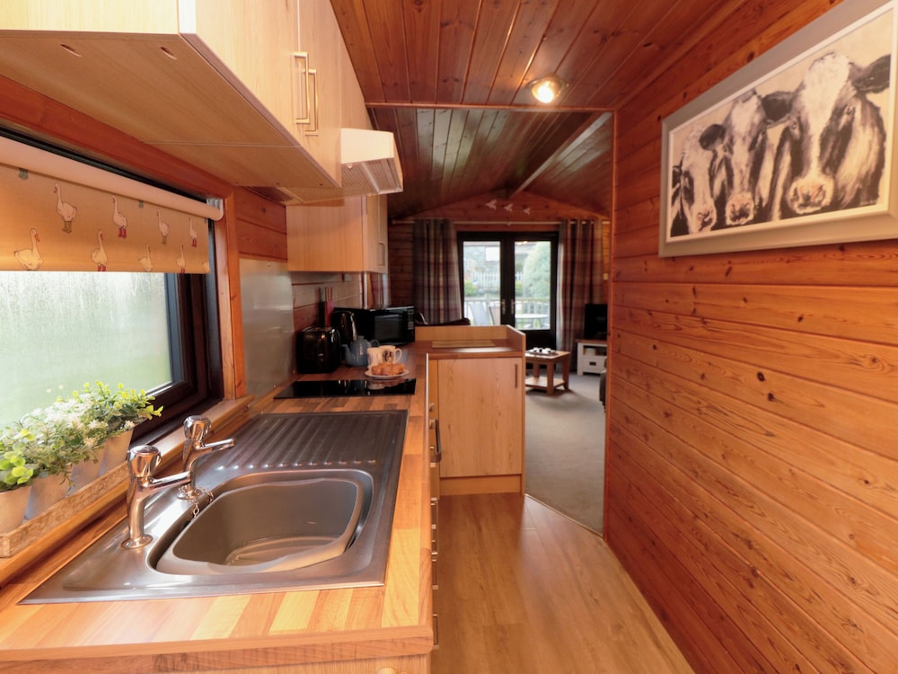 Holly Lodge