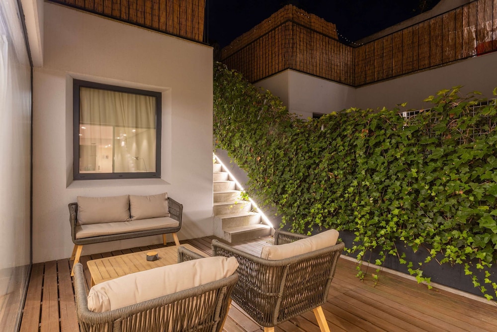Liiiving in Porto - Pool Paradise Apartment C