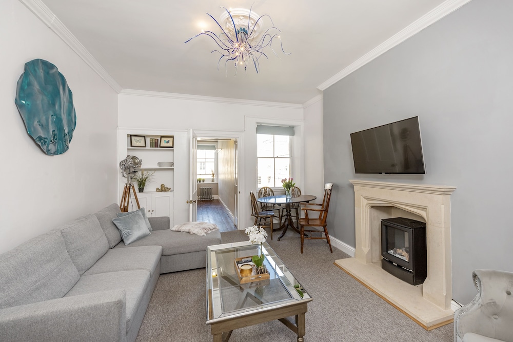 Duke Street City Center Apartment
