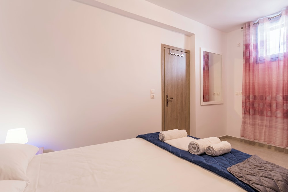 ADELPHI APARTMENTS
