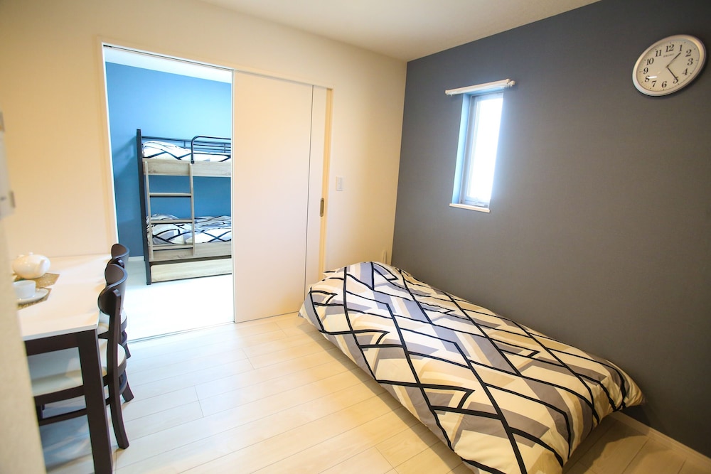 Tenjin Higashi Russo view 3