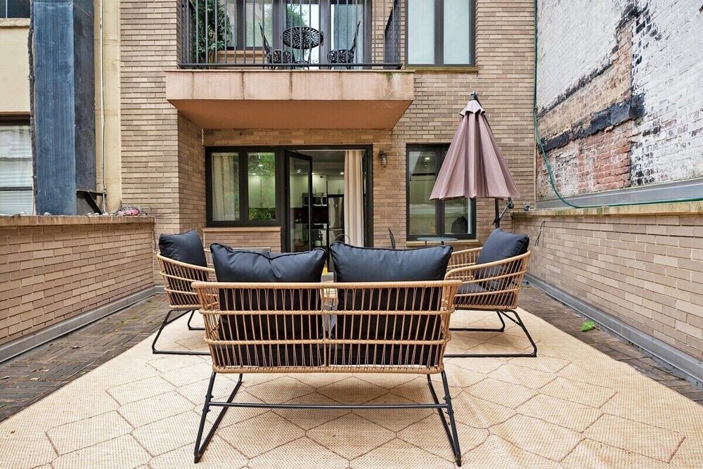 809 Midtown Apartments