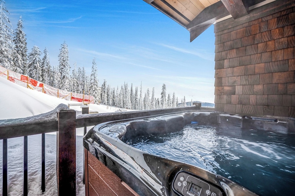 Opulence At Big White
