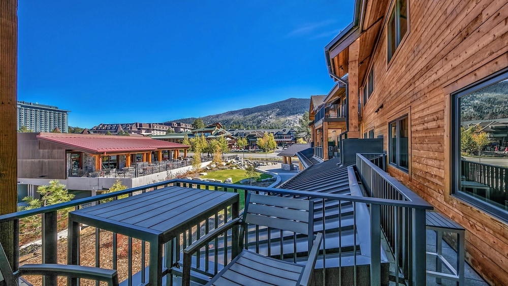 Heavenly Lake Tahoe Ski Resort