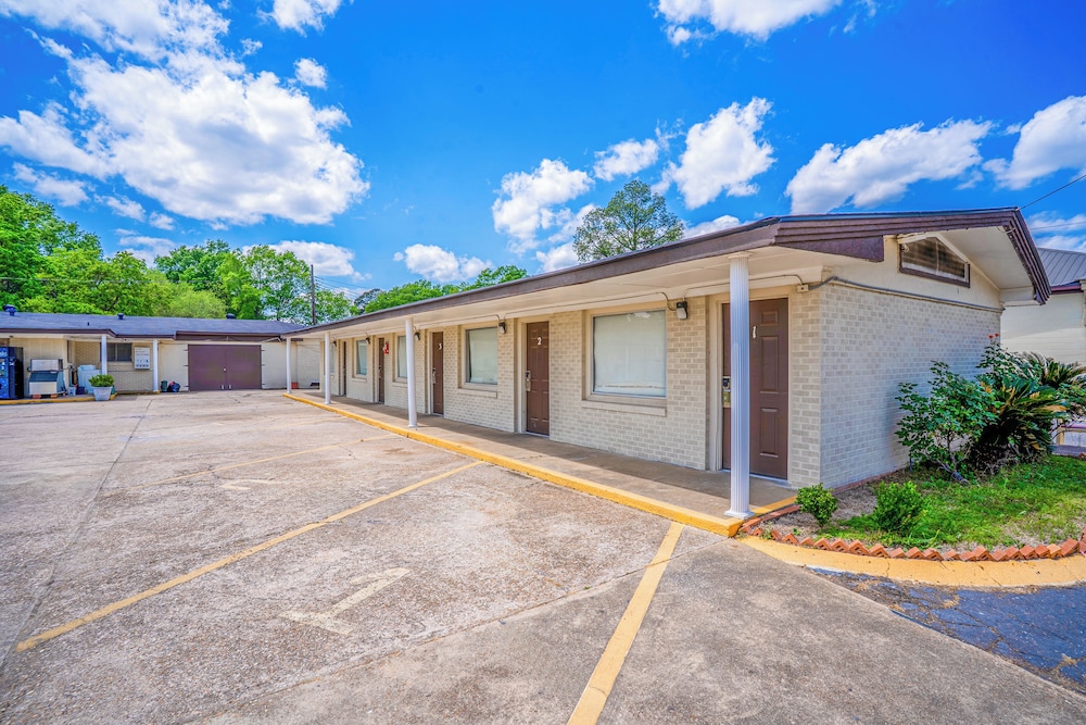 Cypress Inn Motel By OYO West Monroe I-20