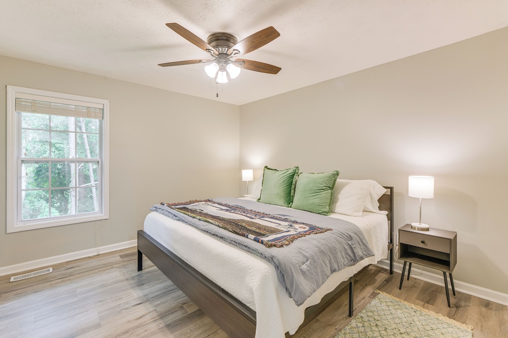 2 Mi to Tiger Territory! Condo w/ Community Pool