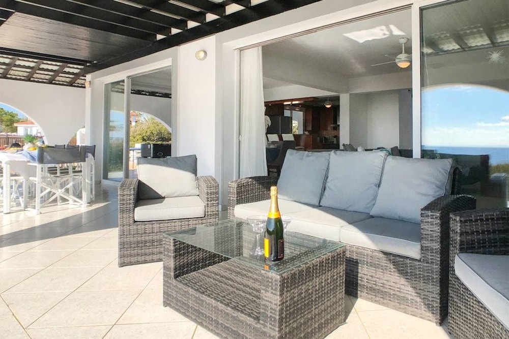 Villa Searay