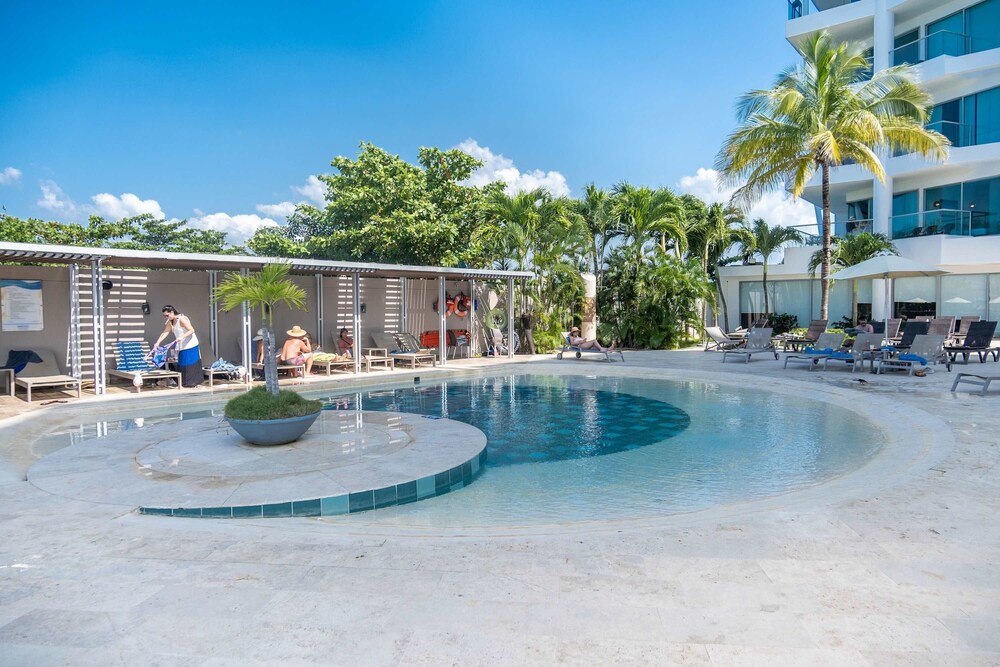 w Prestigious 2BR w Fantastic View in CTG