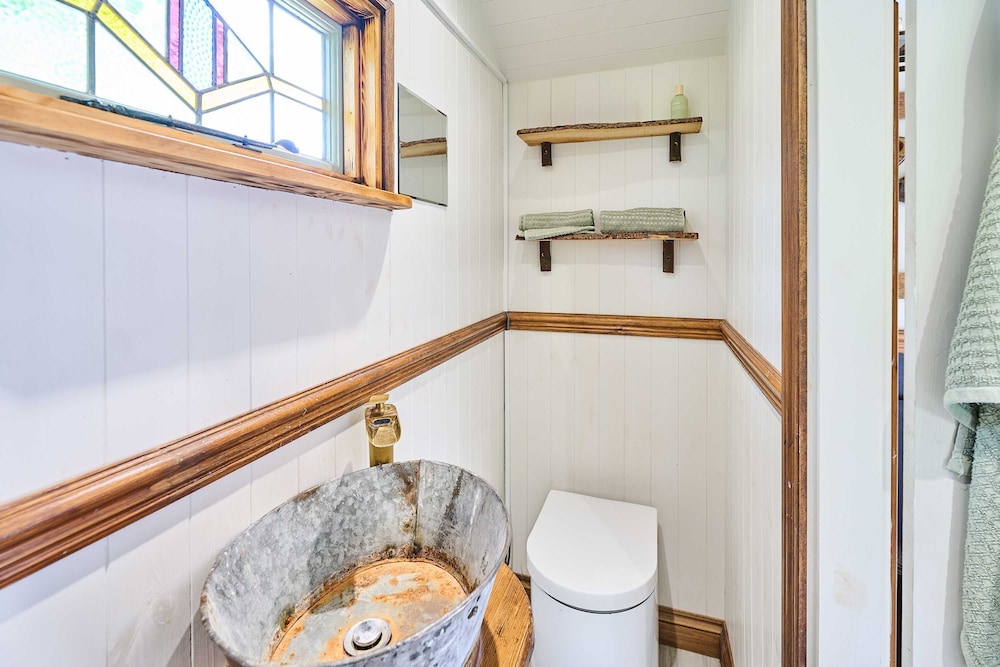 Host Stay Dipple Farm Shepherds Hut