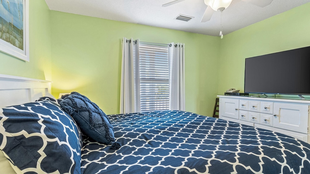 Grand Beach Resort by Southern Vacation Rentals