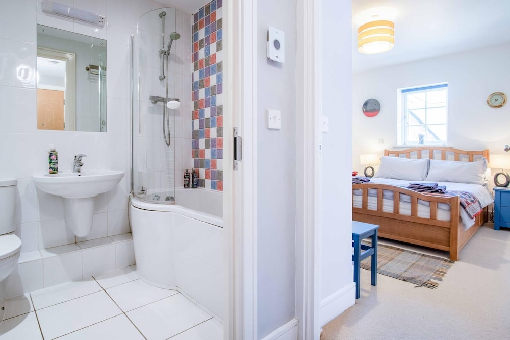 29 Rhodewood House - 2 Bedroom - Saundersfoot
