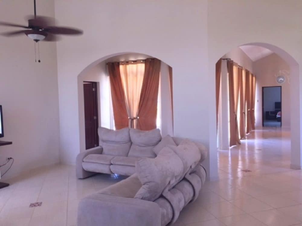 Beautiful Villa in Residential Community