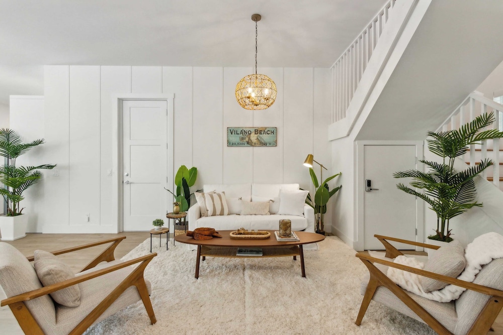 Serenity at Surfside by Avantstay Pool, Porches, Fire Pit & Arcade Near Vilano Beach