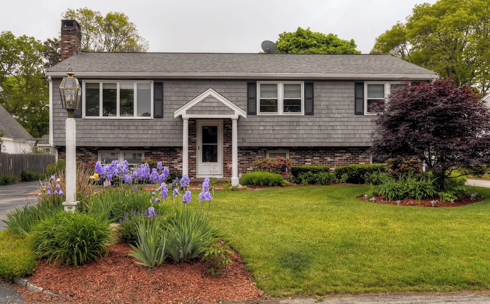 Charming East Falmouth Home: Walk to Private Beach