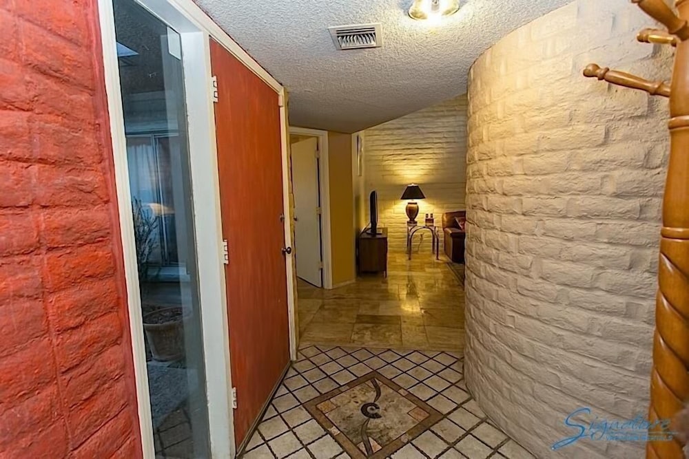 La Vida Local By Signature Vacation Rentals