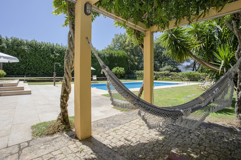 Liiiving  Caminha Countryside Pool House