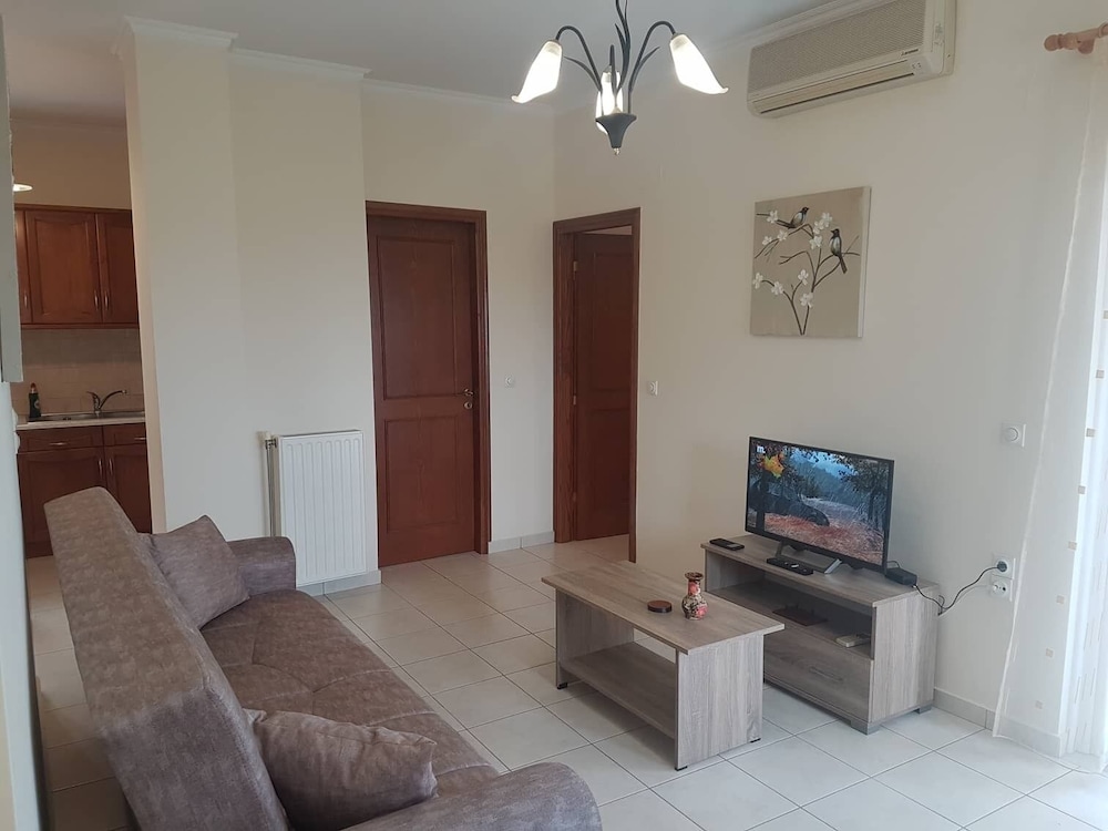 Ria's Sea View Apartment view 5