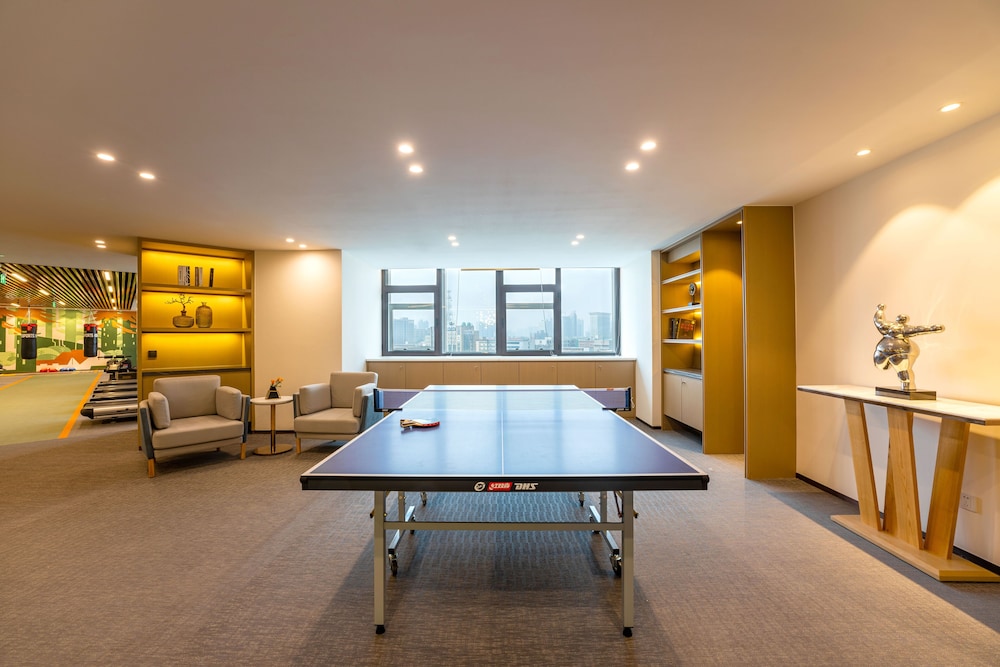 Yun-Zen Jinling World Trade Plaza Hotel