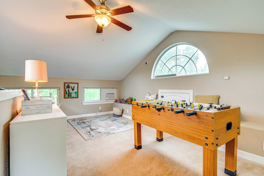 Views, Sunsets & Wildlife: Waterfront Gem in Texas