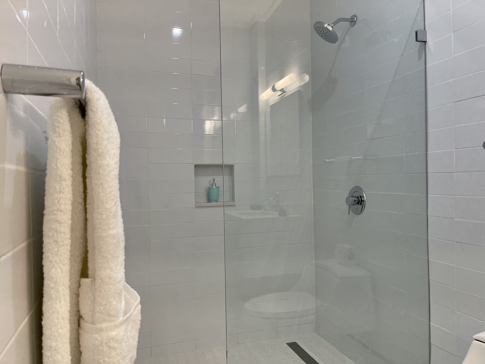 The Cove - Condo Hotel - Perfect Location