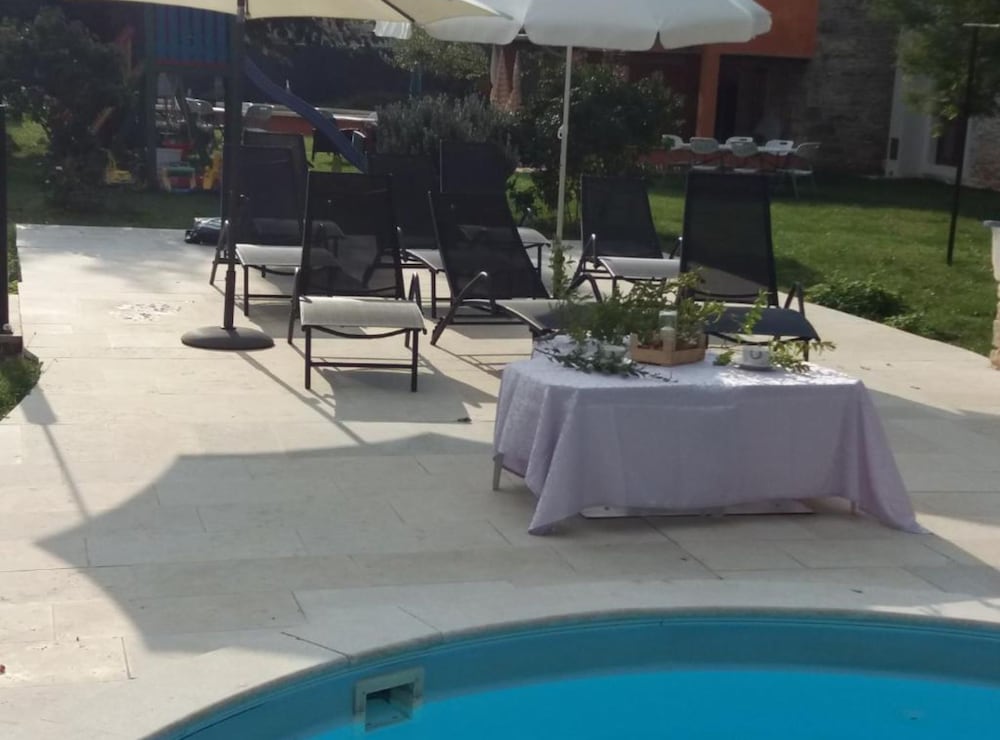 Authentic Istrian Holiday Home for Unforgettable Stays