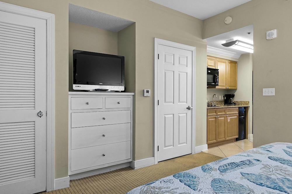 Escapes to the Shores #902 by Southern Vacation Rentals
