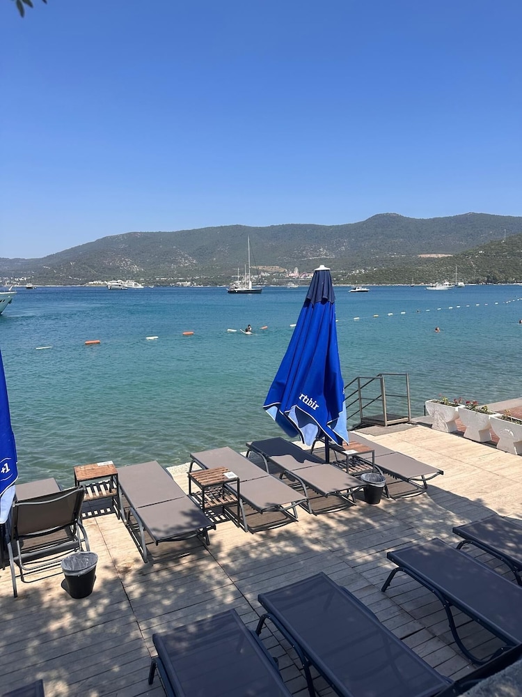 Umayra Otel