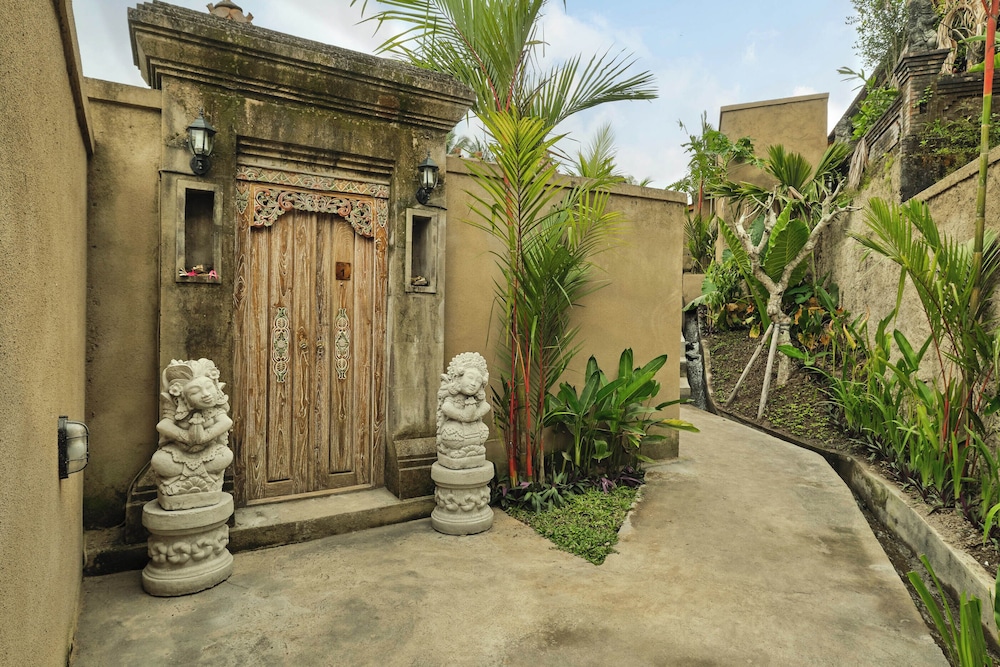 Griya Dukuh Ubud Villa