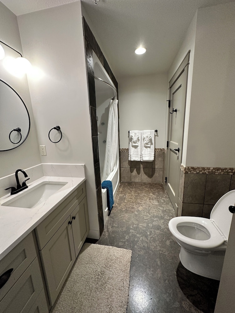 Solara Corner Suite-Pool & Hot Tub & Spa