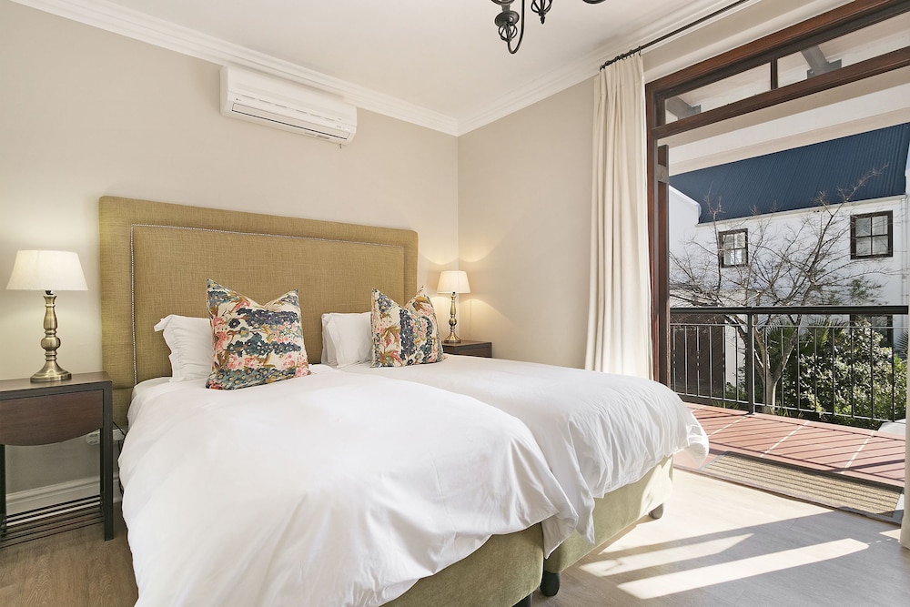 Winelands Golf Lodges at De Zalze
